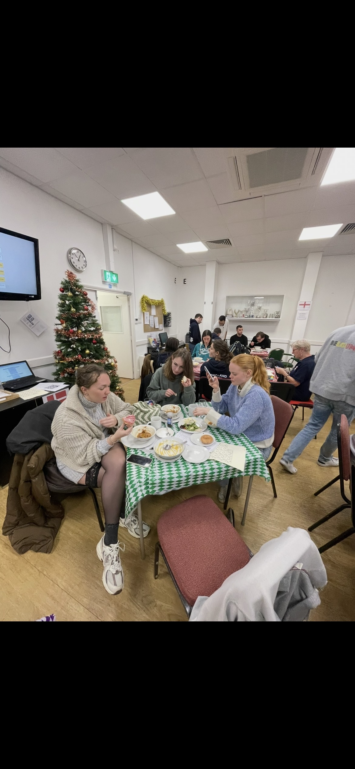 UngdomsBridge – hygge og fællesspisning